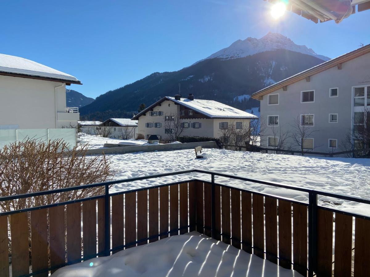 Casa Zundregn - Ein Bijou Mit Privater Terrasse Und E-Mobility Apartment Savognin Luaran gambar